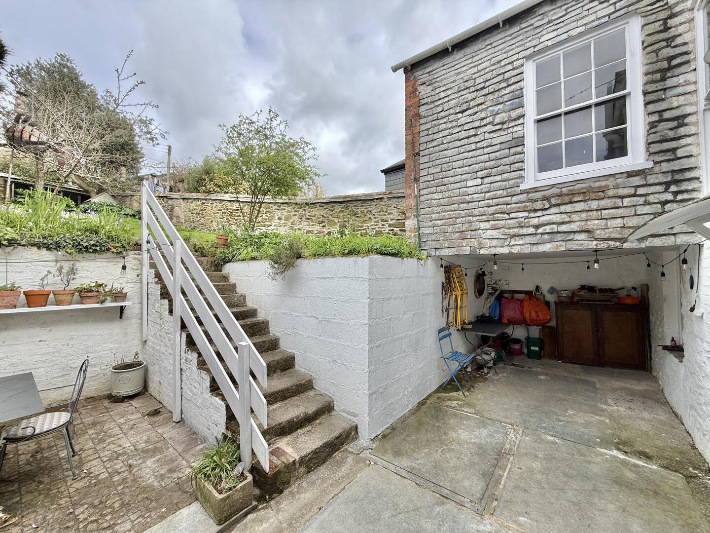 Trennick Row, Truro